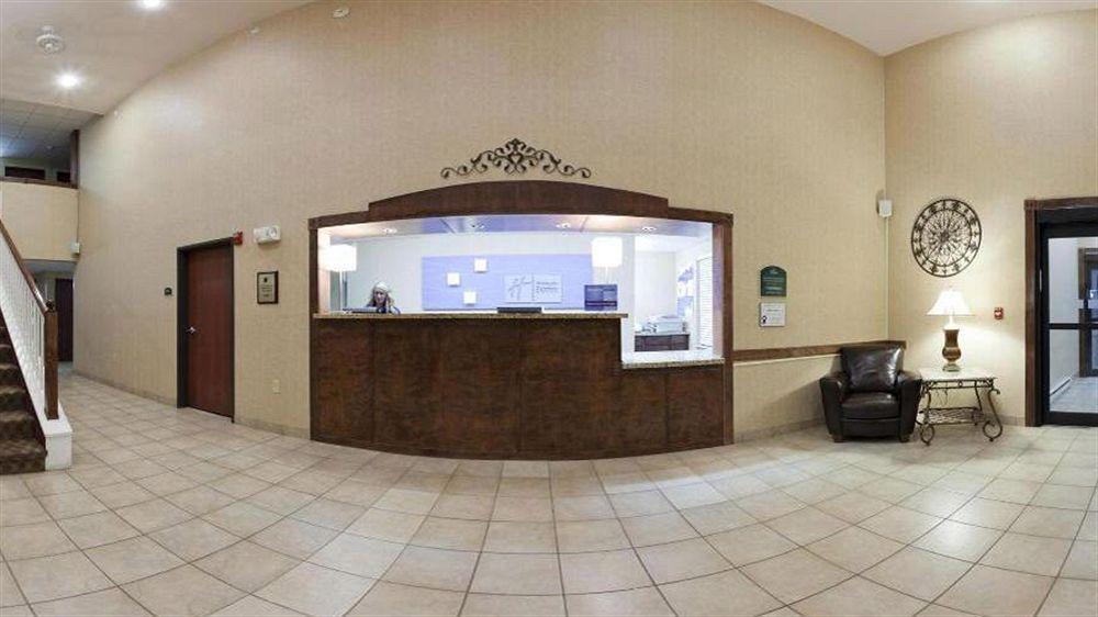 فندق وأجنحة هوليداي إن إكسبريس ماريفيل Maryville المظهر الخارجي الصورة